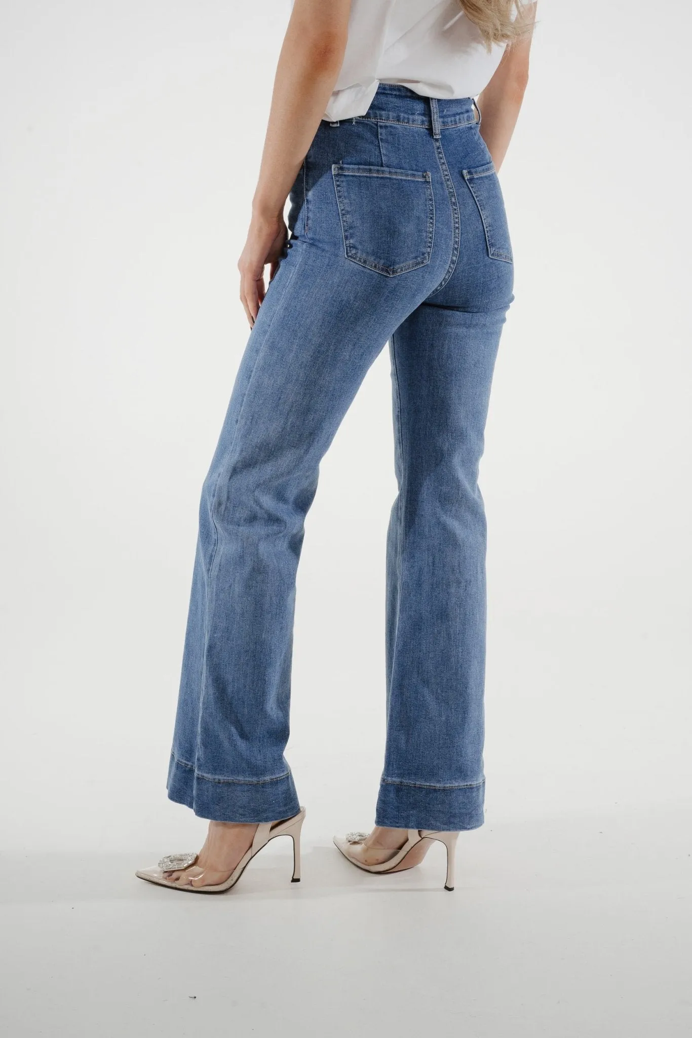 Cindy Wide Flare Jean In Mid Wash