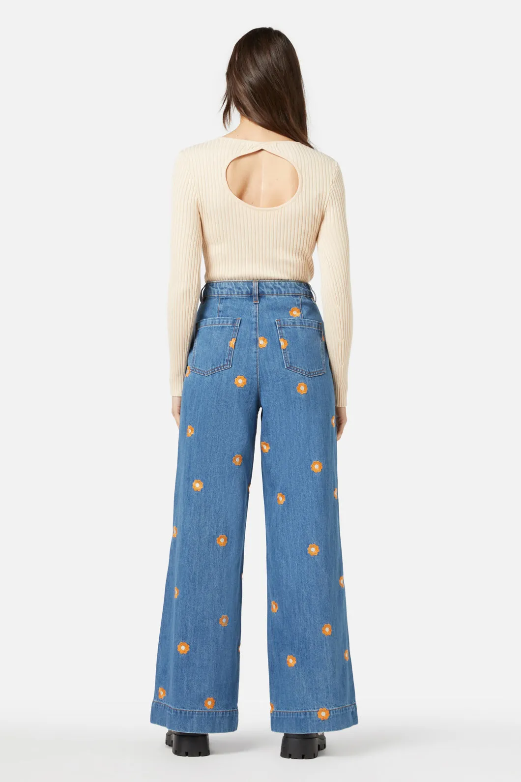 Flower Field Embroidered Jean