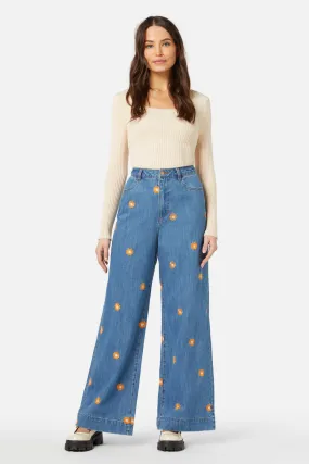 Flower Field Embroidered Jean