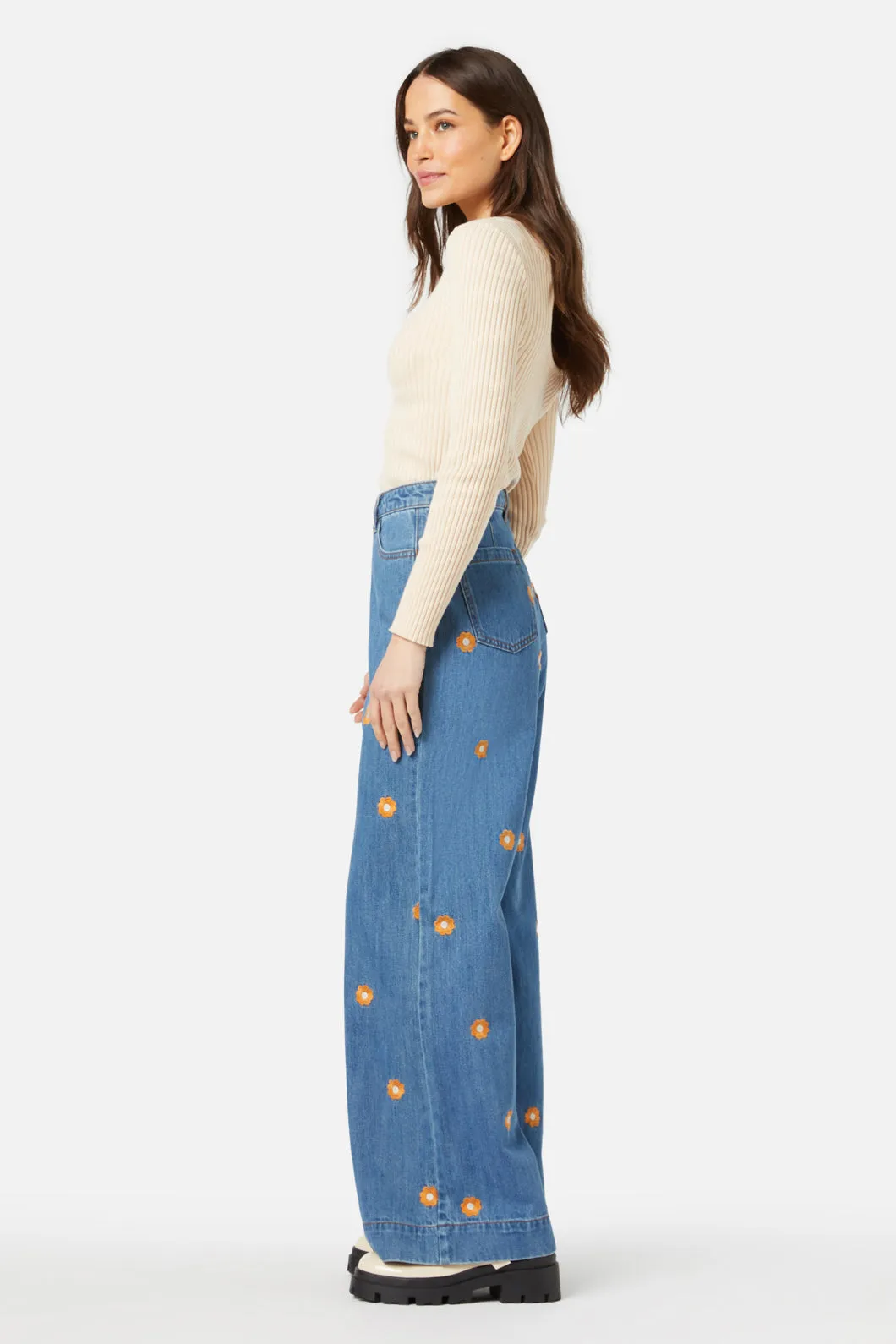 Flower Field Embroidered Jean