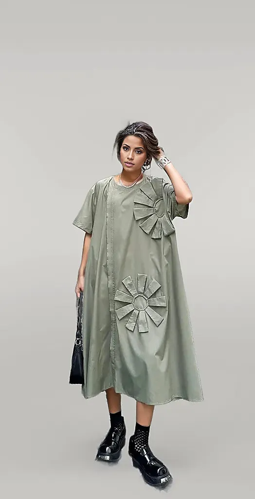 Mid-Length Dress with 3D Flower Decoration - Black & Olive