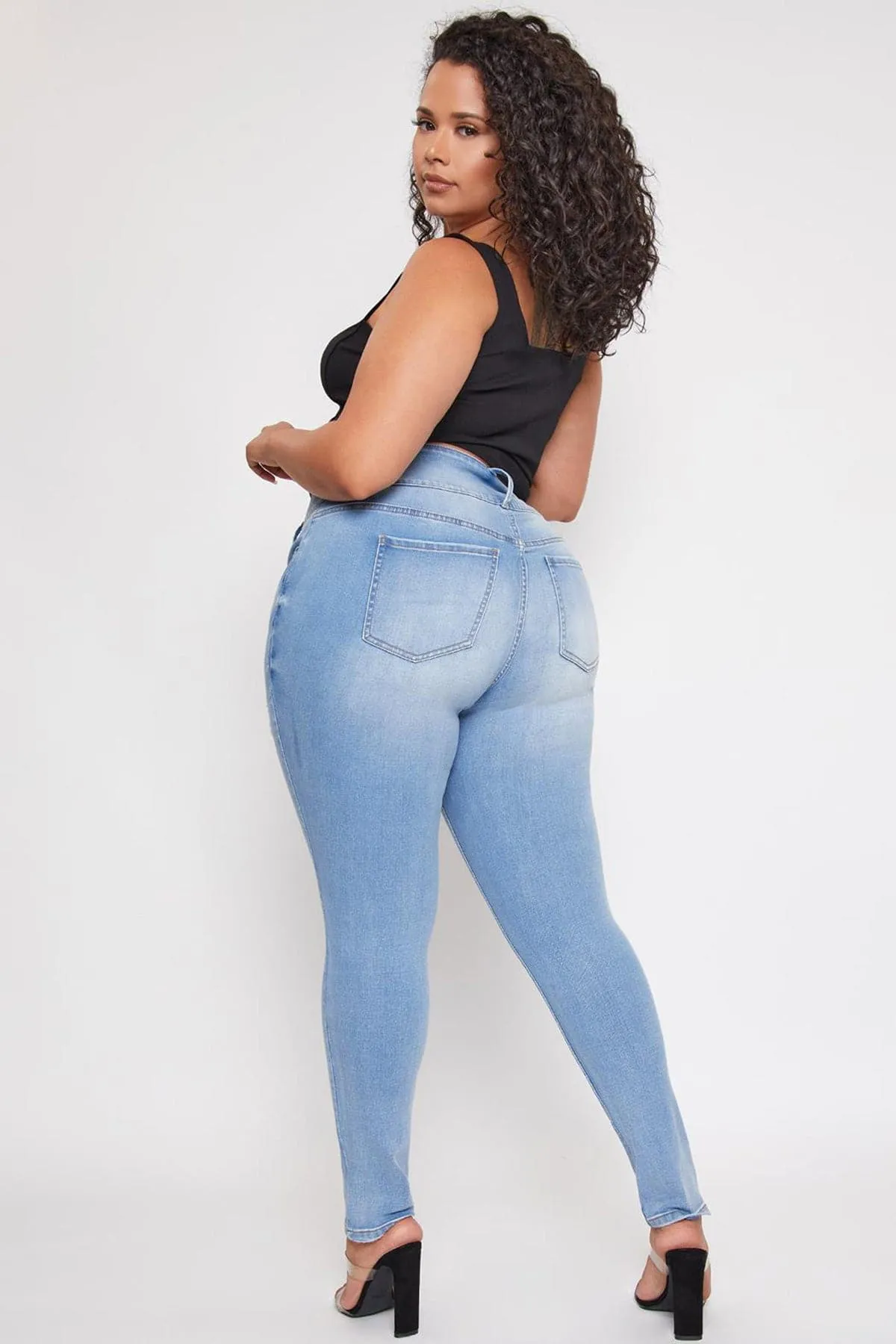 Plus Size Women's Essential  Skinny Jeans