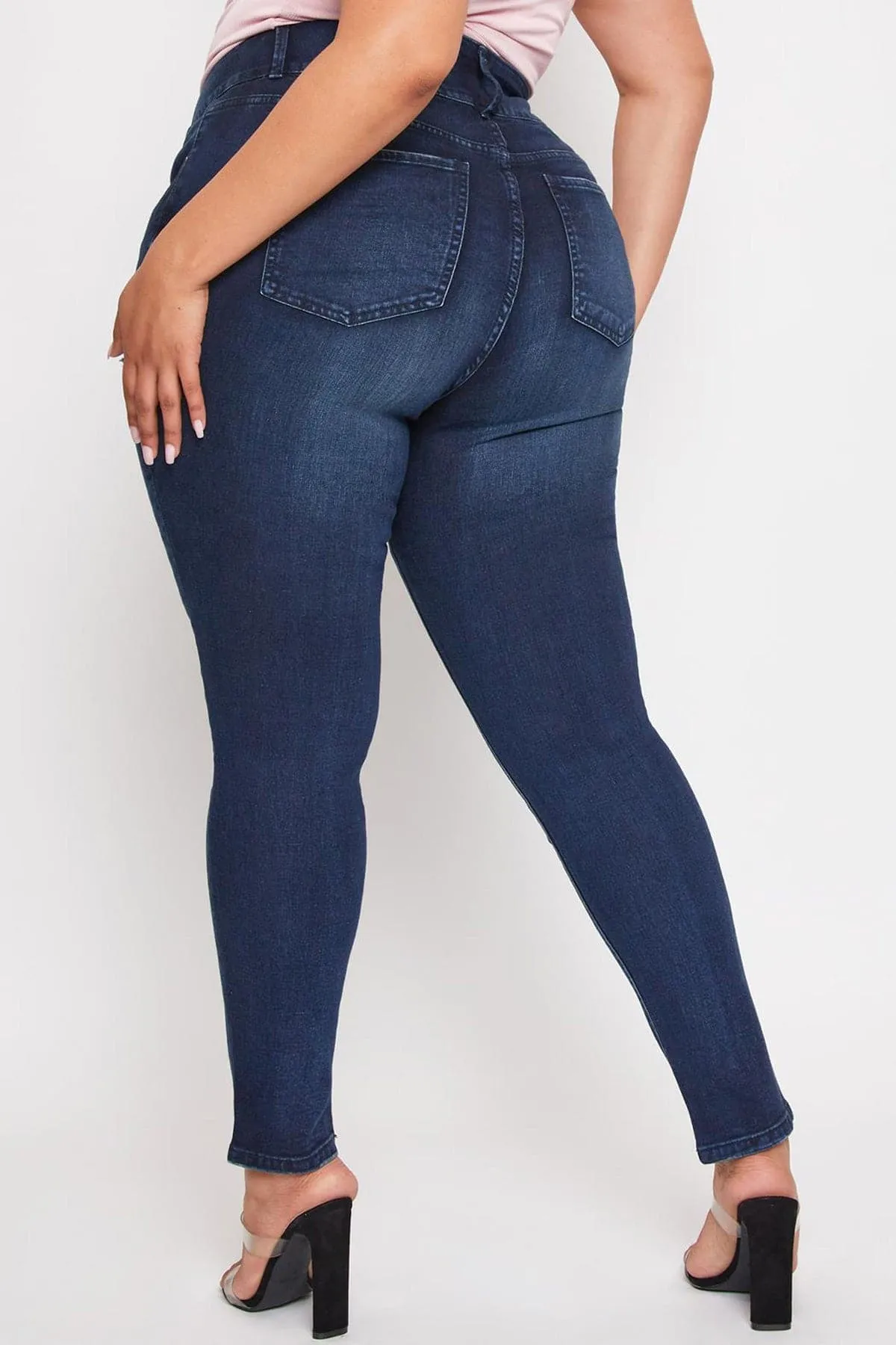 Plus Size Women's Essential  Skinny Jeans