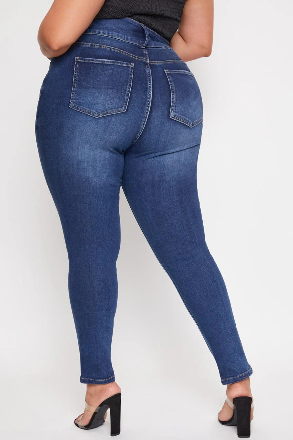 Plus Size Women's Essential  Skinny Jeans